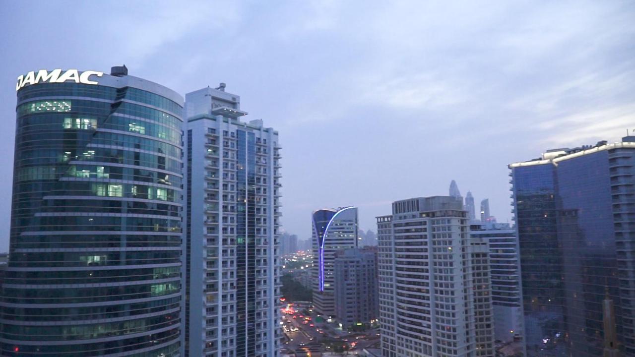 Elegance Hostel Dubai Exterior foto
